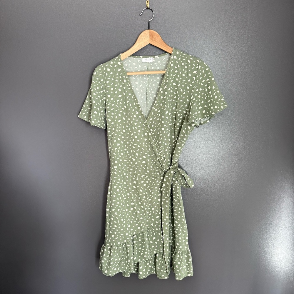 Naggoo Women Green Floral/Abstract Dots Wrap Around Dress Size Medium